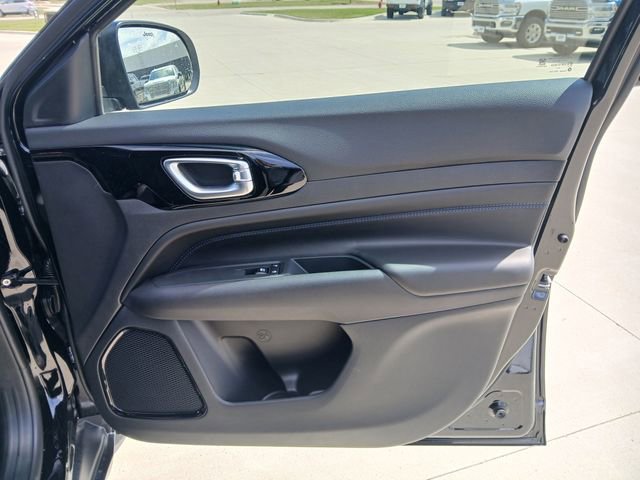New 2026 Jeep Compass Limited image 15