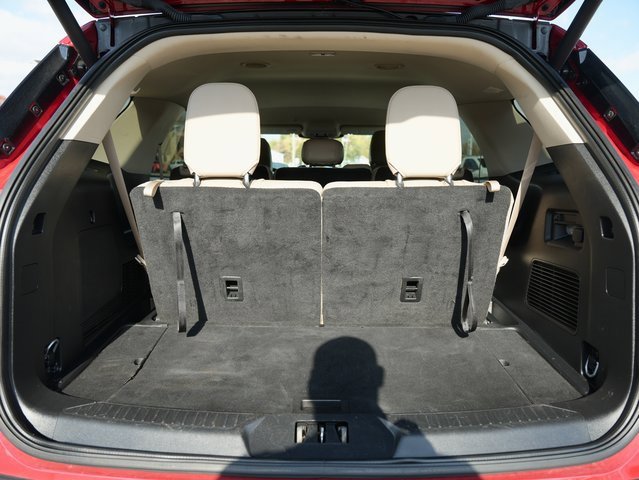 Used 2023 Ford Explorer Limited image 6