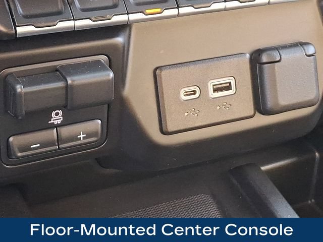 Used 2022 Chevrolet Silverado 2500 LTZ w/ LTZ Premium Package AWD/4WD image 18