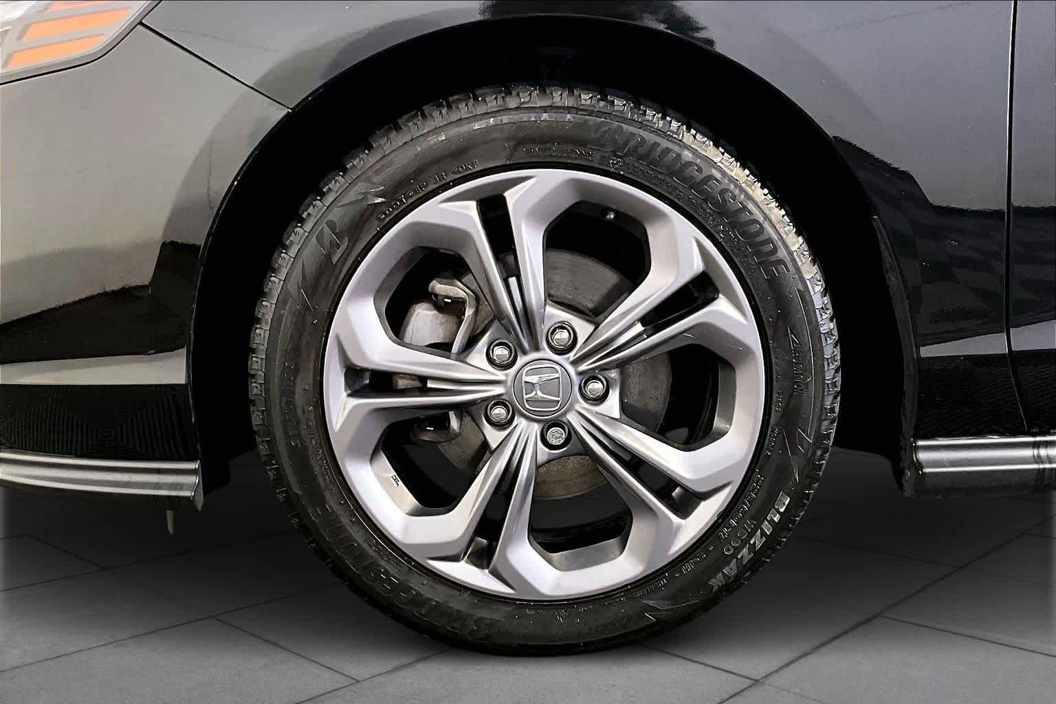 Used 2023 Honda Accord EX image 11