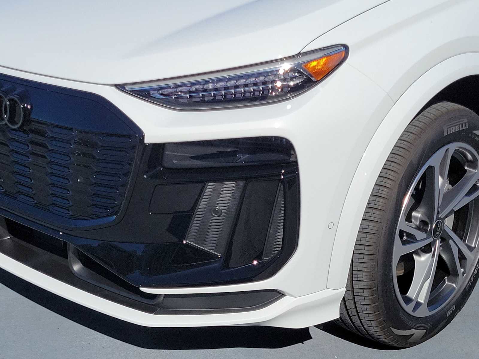 New 2027 Audi Q6 e-tron Premium Plus AWD/4WD image 10
