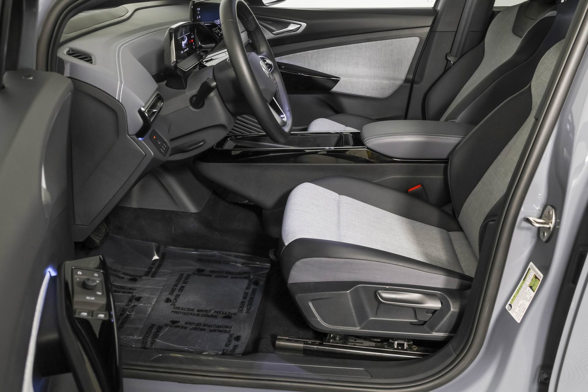 Certified 2023 Volkswagen ID.4 Pro AWD/4WD image 22
