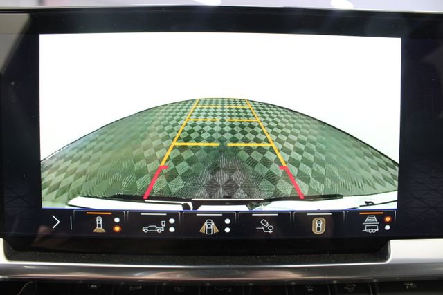 New 2026 GMC Sierra 1500 SLT image 3