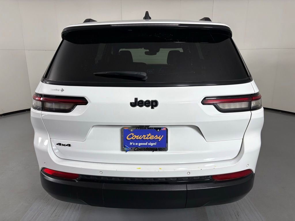 Used 2023 Jeep Grand Cherokee L Laredo AWD/4WD image 8