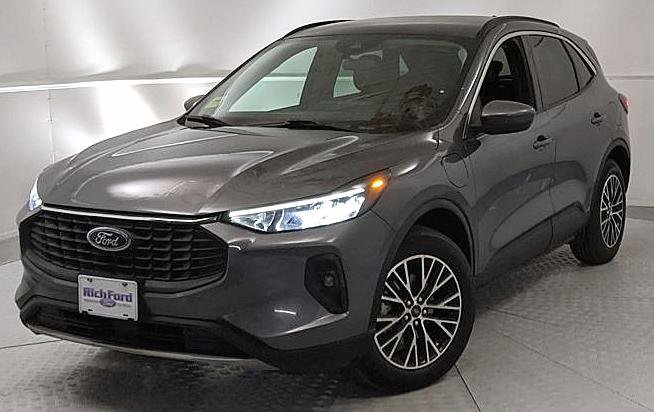 Used 2023 Ford Escape SE FWD image 6