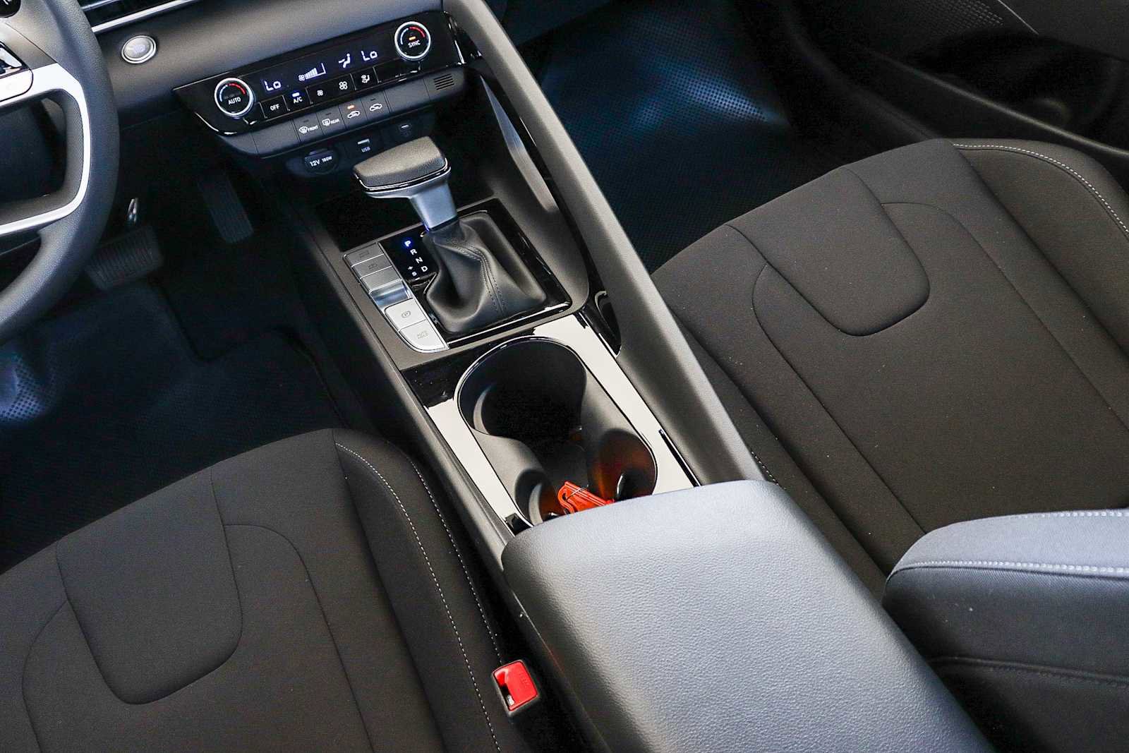 New 2026 Hyundai Elantra Blue FWD image 23