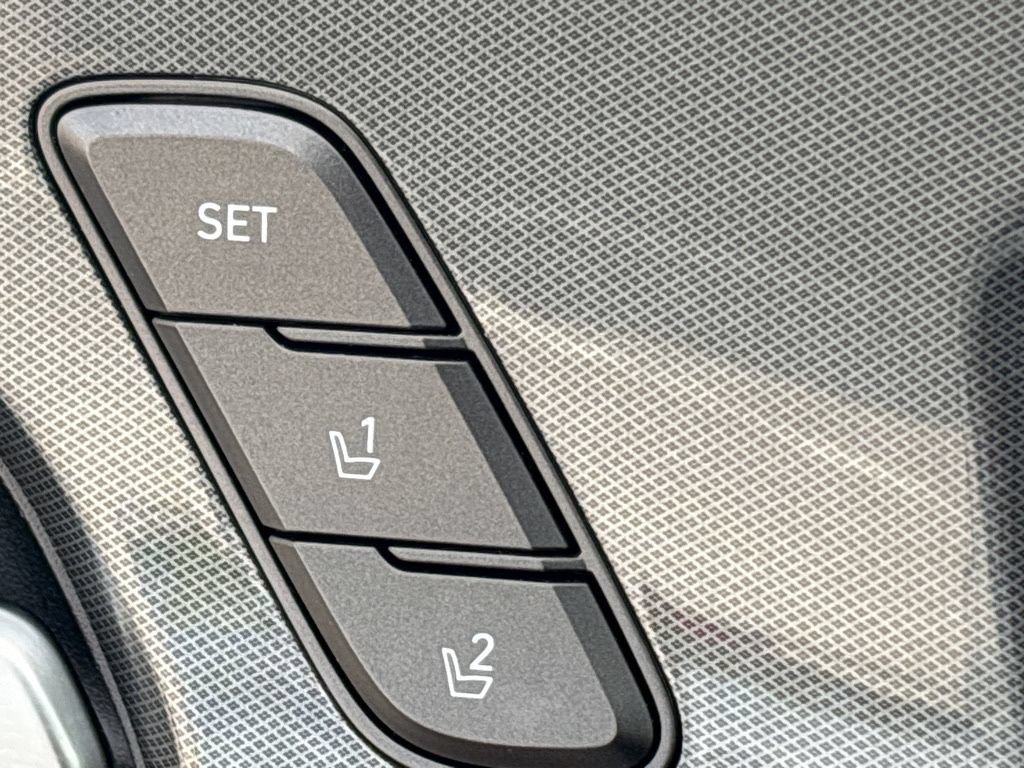 Used 2022 Hyundai Santa Fe Calligraphy AWD/4WD image 34