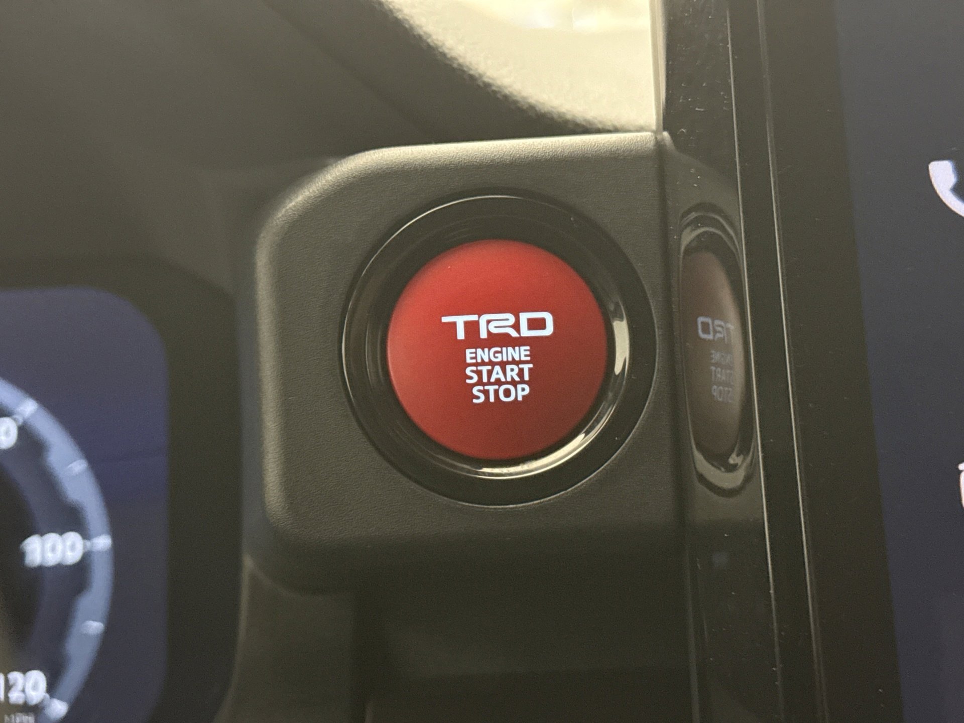 Used 2024 Toyota Tacoma TRD Off-Road image 20