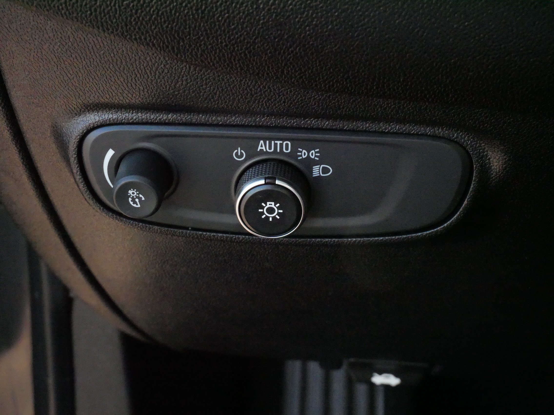 Used 2019 Chevrolet Equinox LT AWD/4WD image 25
