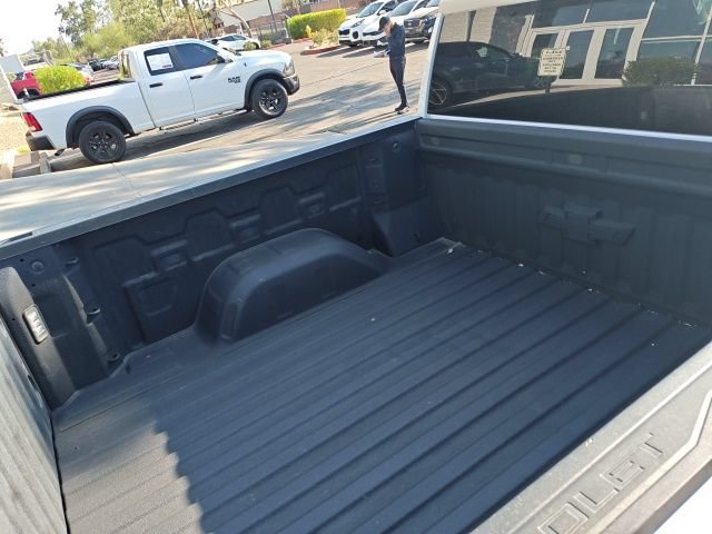 Used 2022 Chevrolet Silverado 1500 LT Trail Boss w/ Safety Package AWD/4WD image 7
