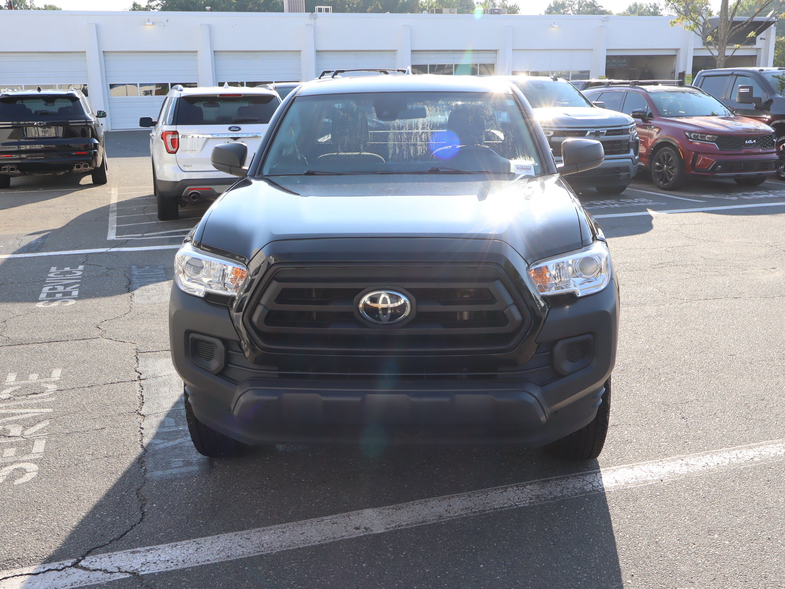 Used 2022 Toyota Tacoma SR RWD image 3