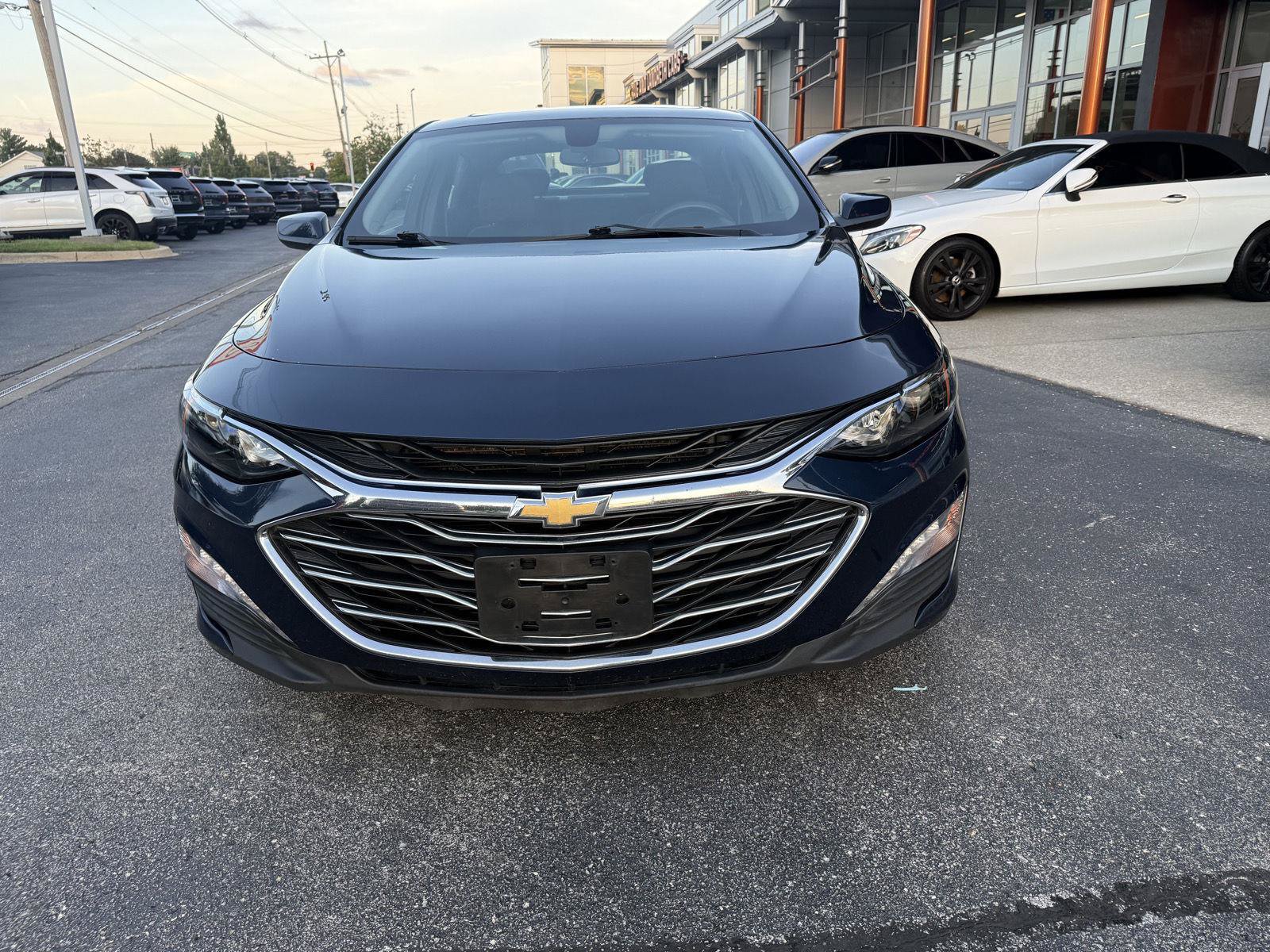 Used 2022 Chevrolet Malibu LT FWD image 11
