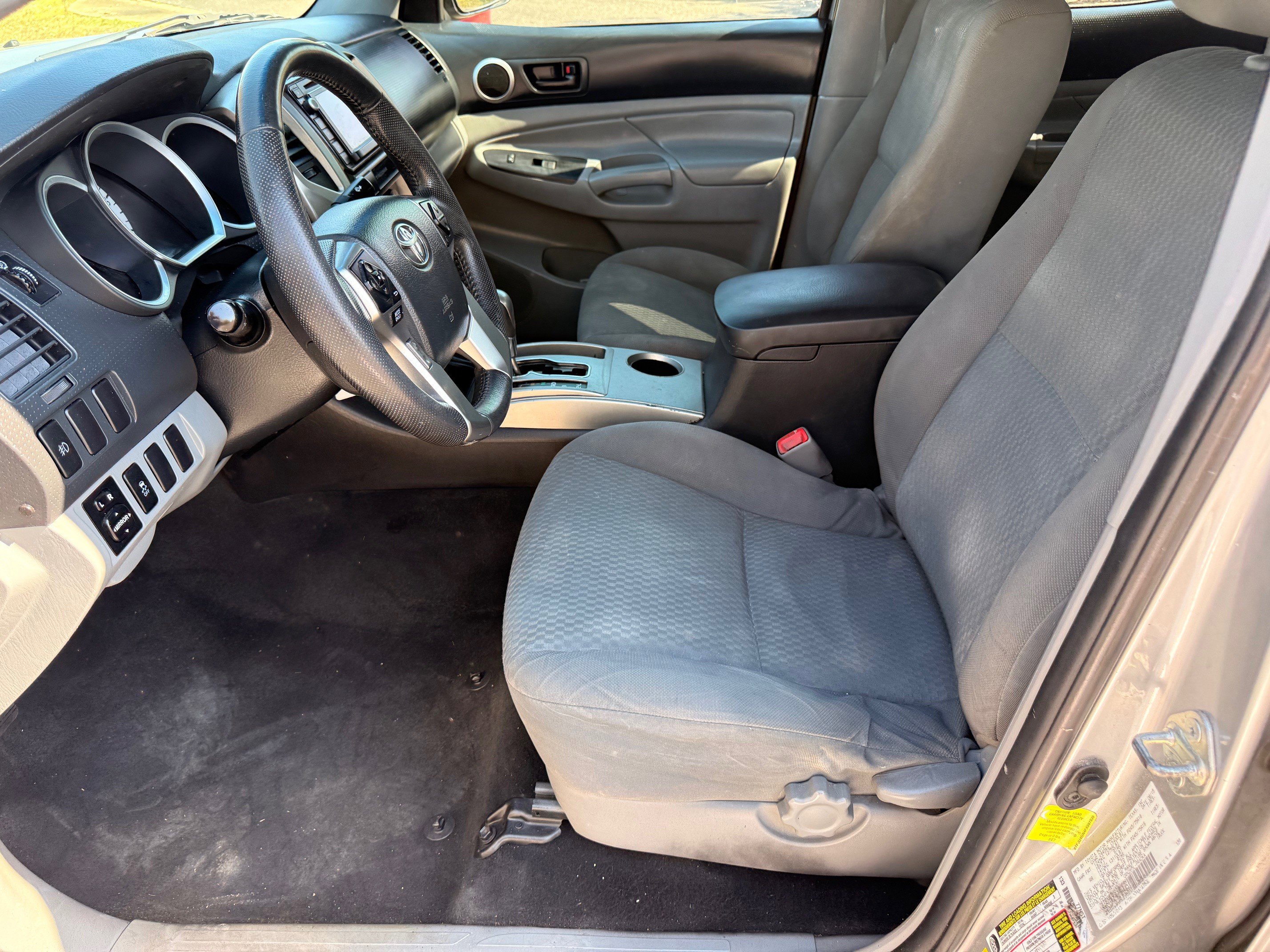 Used 2015 Toyota Tacoma PreRunner w/ SR5 Package RWD image 10