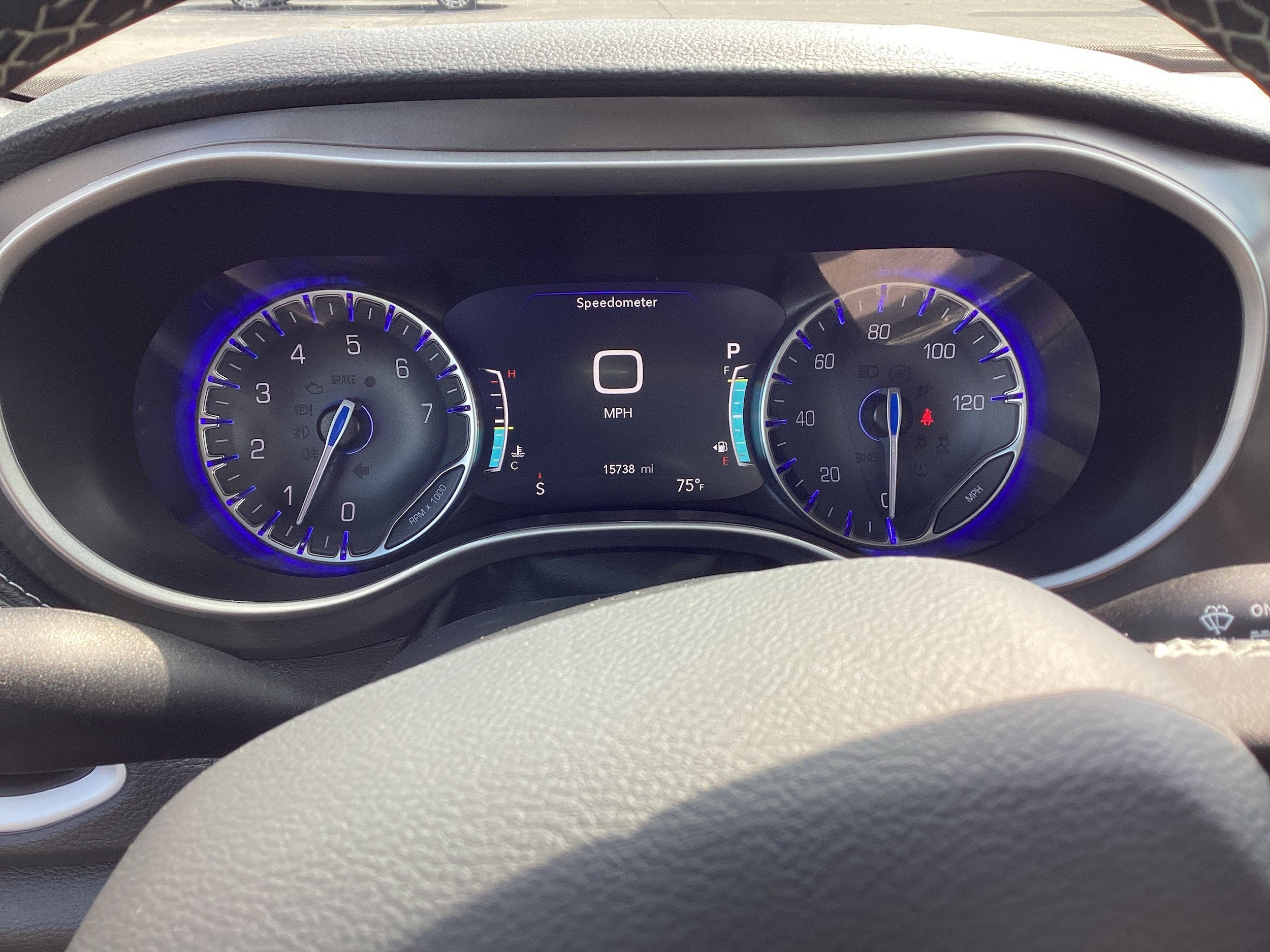 Used 2026 Chrysler Pacifica Select FWD image 19