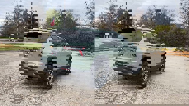 New 2026 Chevrolet Equinox LT w/ Convenience Package II image 8