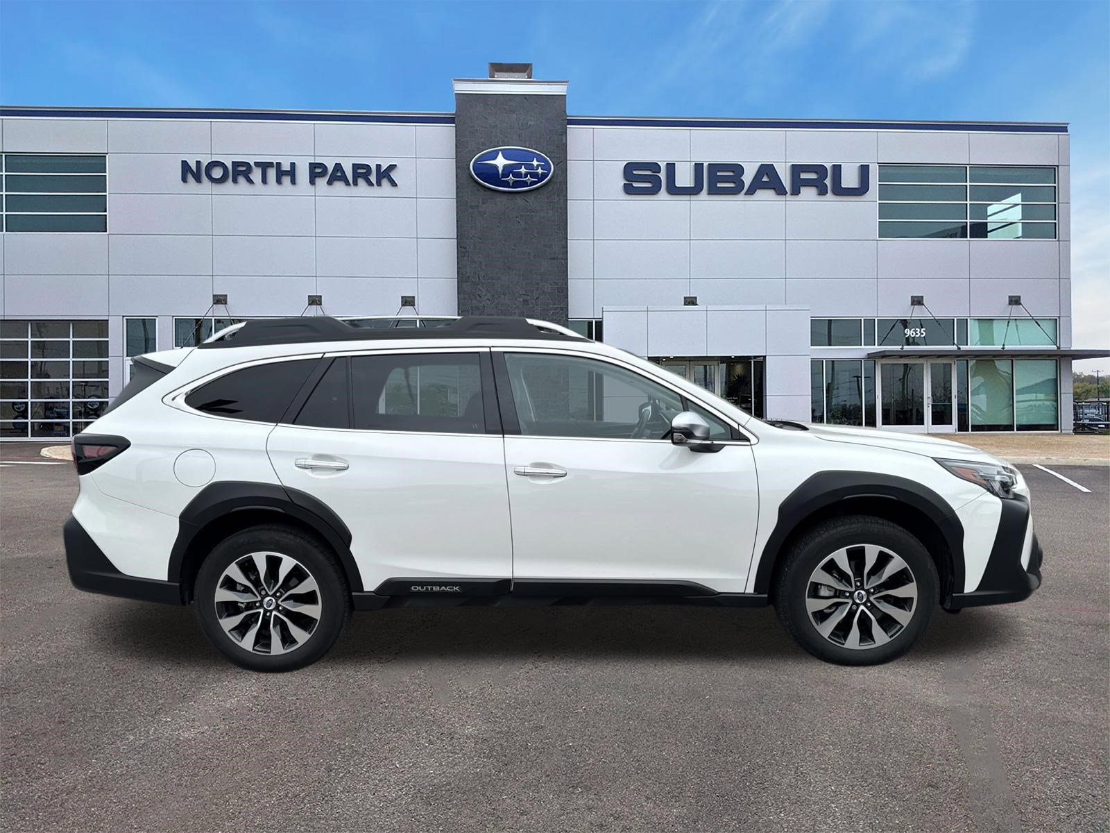 Certified 2024 Subaru Outback Touring XT AWD/4WD image 2