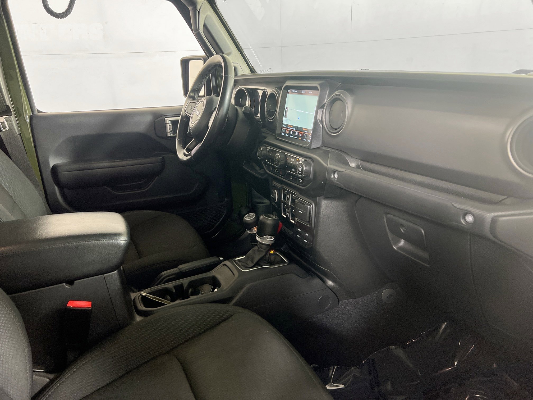 Used 2022 Jeep Gladiator Willys image 27