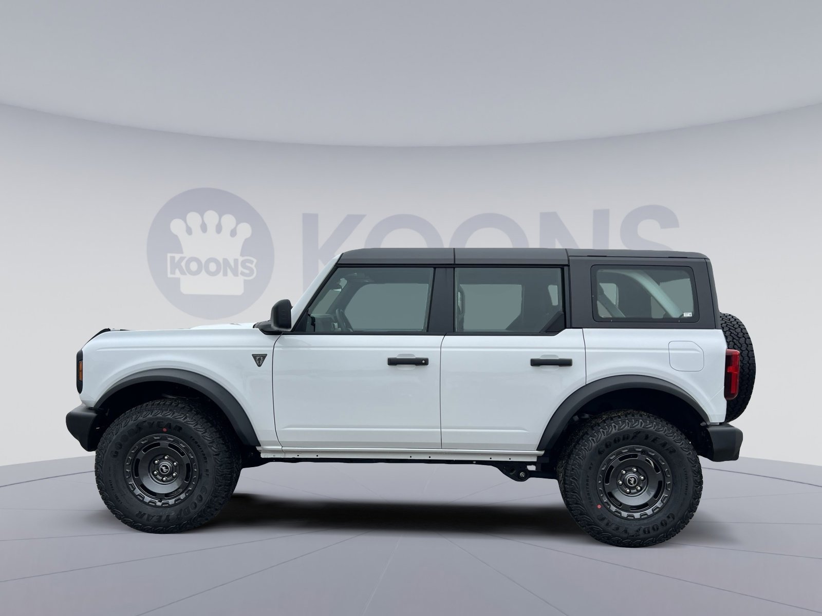 New 2025 Ford Bronco 4-Door w/ Sasquatch Package image 2