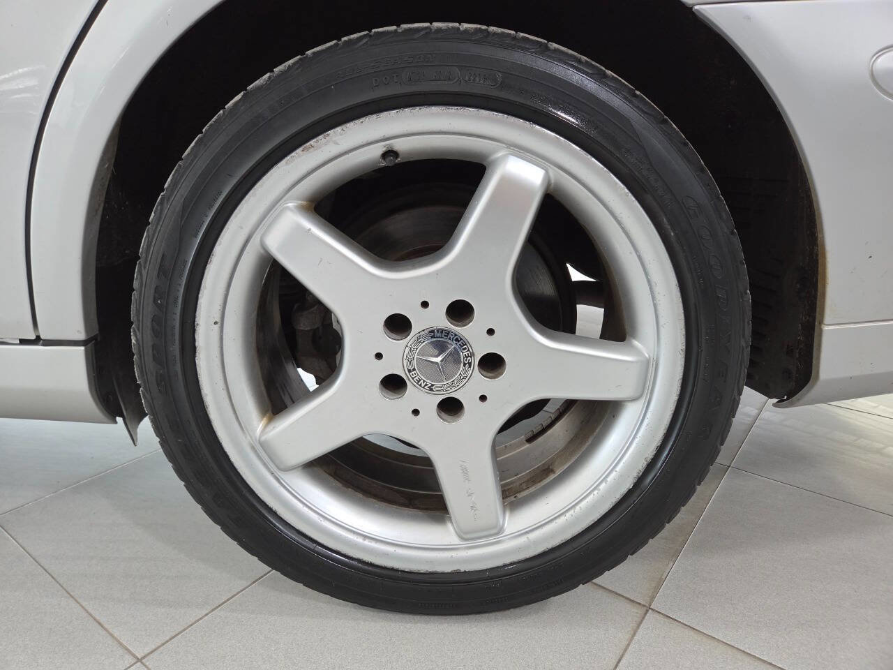 Used 2004 Mercedes-Benz E 320 Wagon image 11