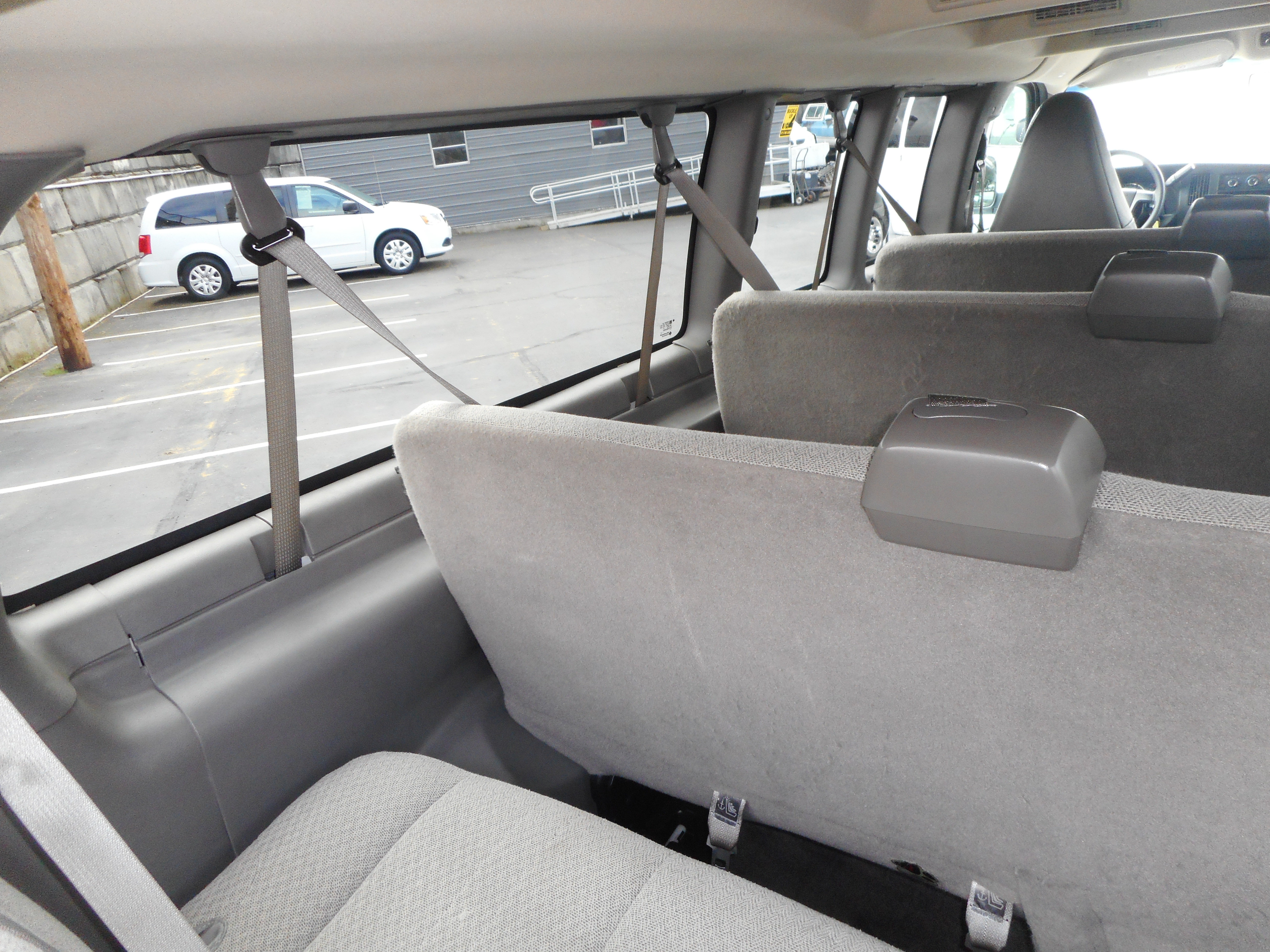 Used 2016 Chevrolet Express 3500 LT w/ LT Preferred Equipment Group RWD image 18