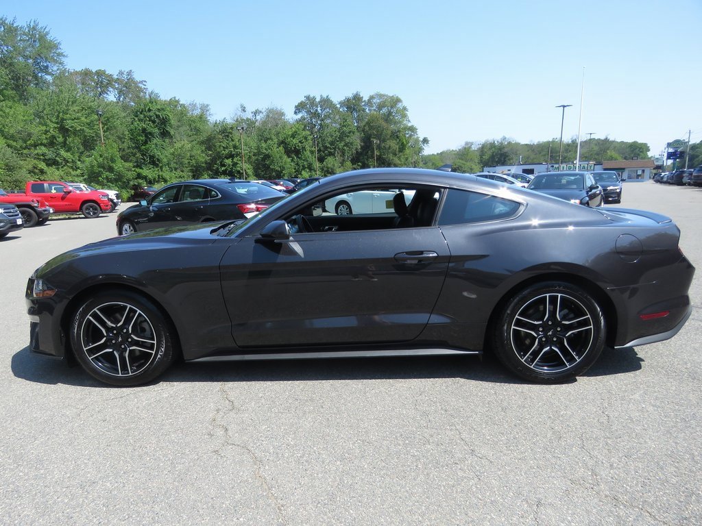Used 2022 Ford Mustang Premium image 9