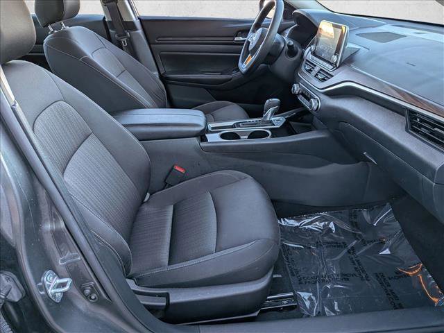 Used 2024 Nissan Altima 2.5 SV image 19