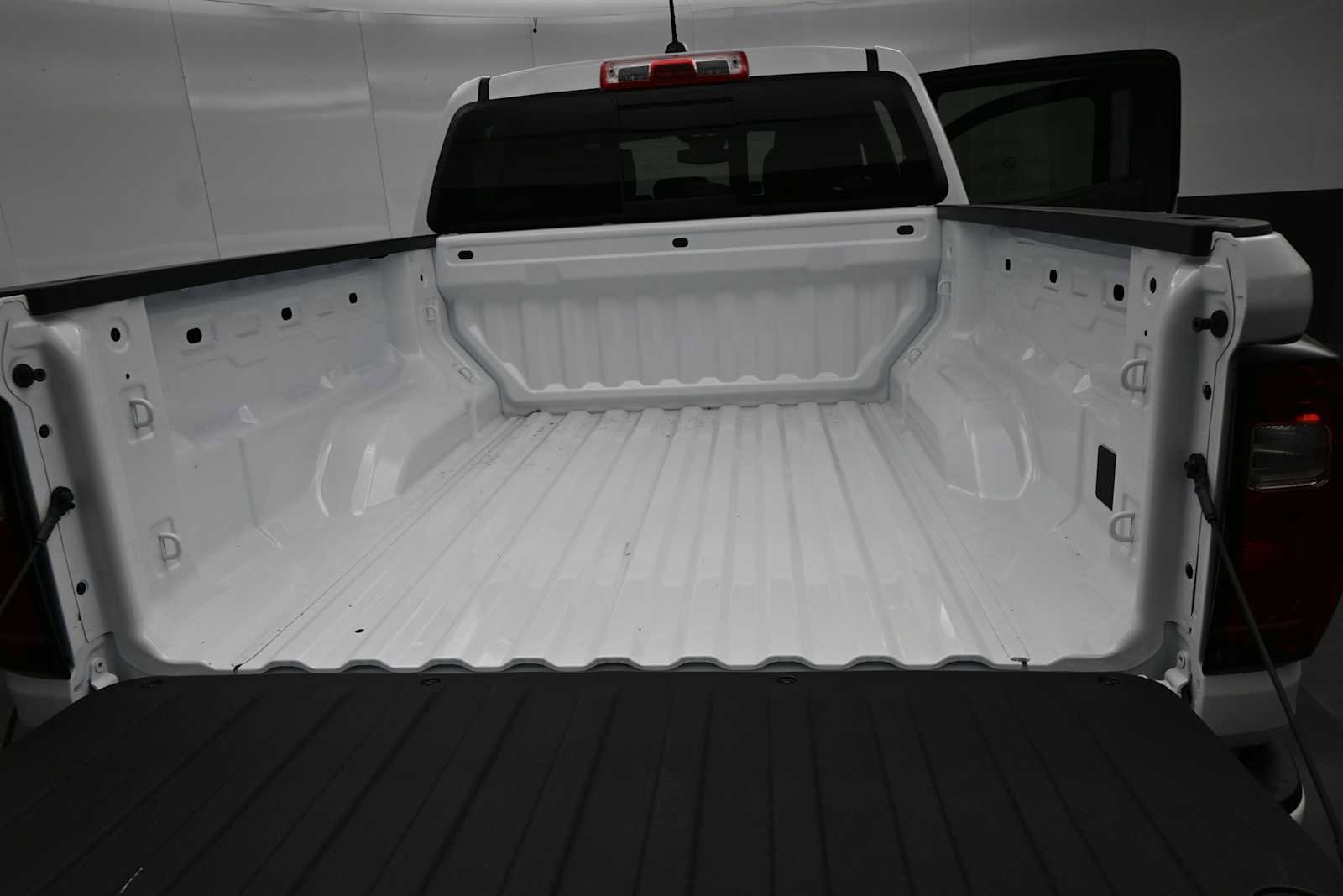 New 2026 GMC Canyon Elevation AWD/4WD image 13