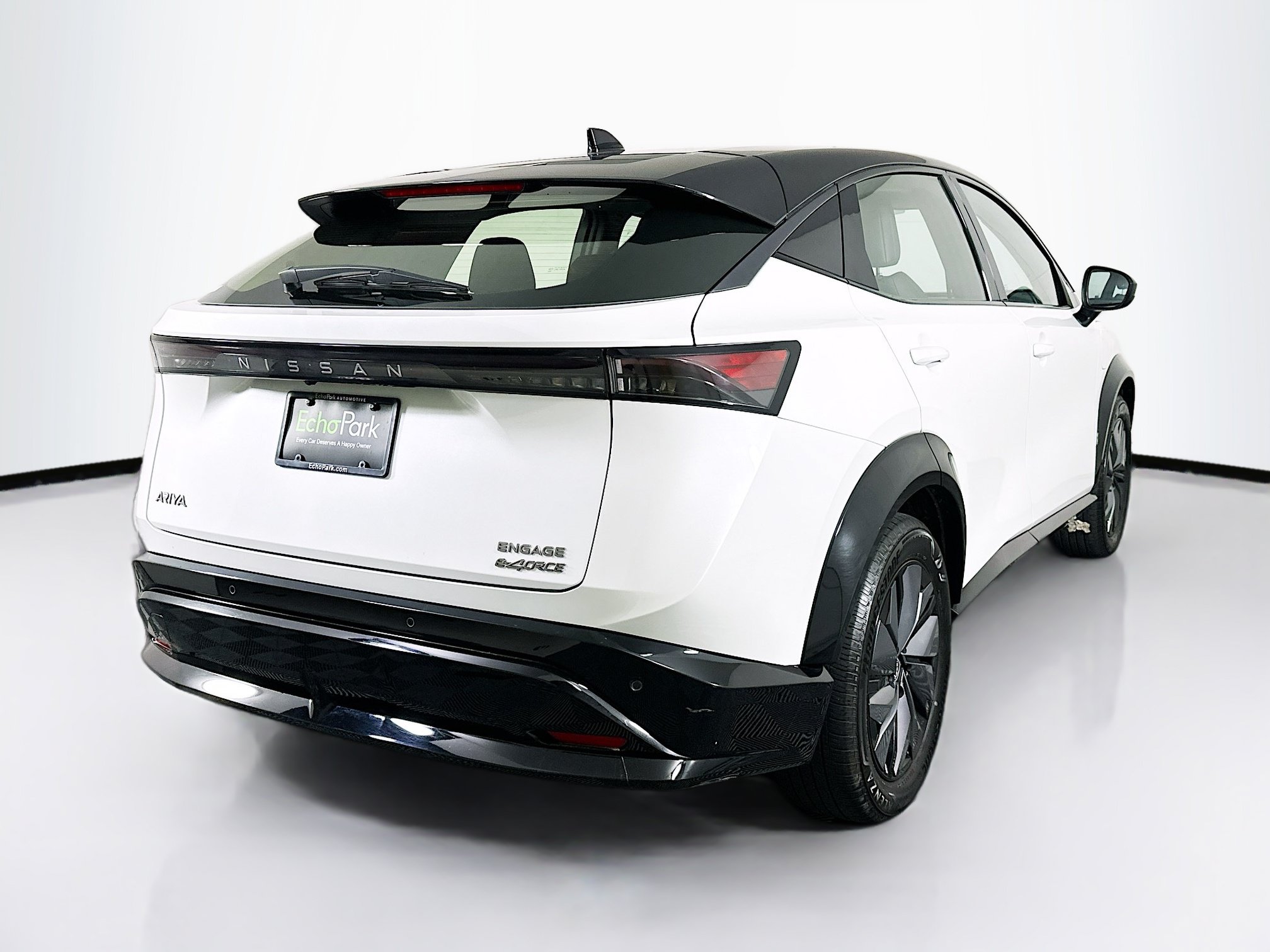 Used 2024 Nissan Ariya AWD image 9