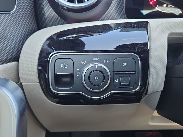 Certified 2025 Mercedes-Benz CLA 250 4MATIC image 17