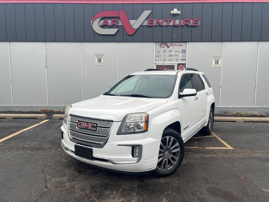 Used 2016 GMC Terrain Denali image 1