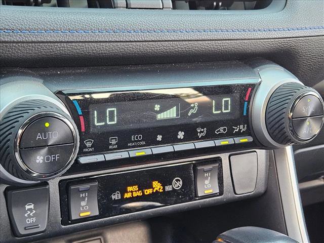 Used 2024 Toyota RAV4 SE image 8