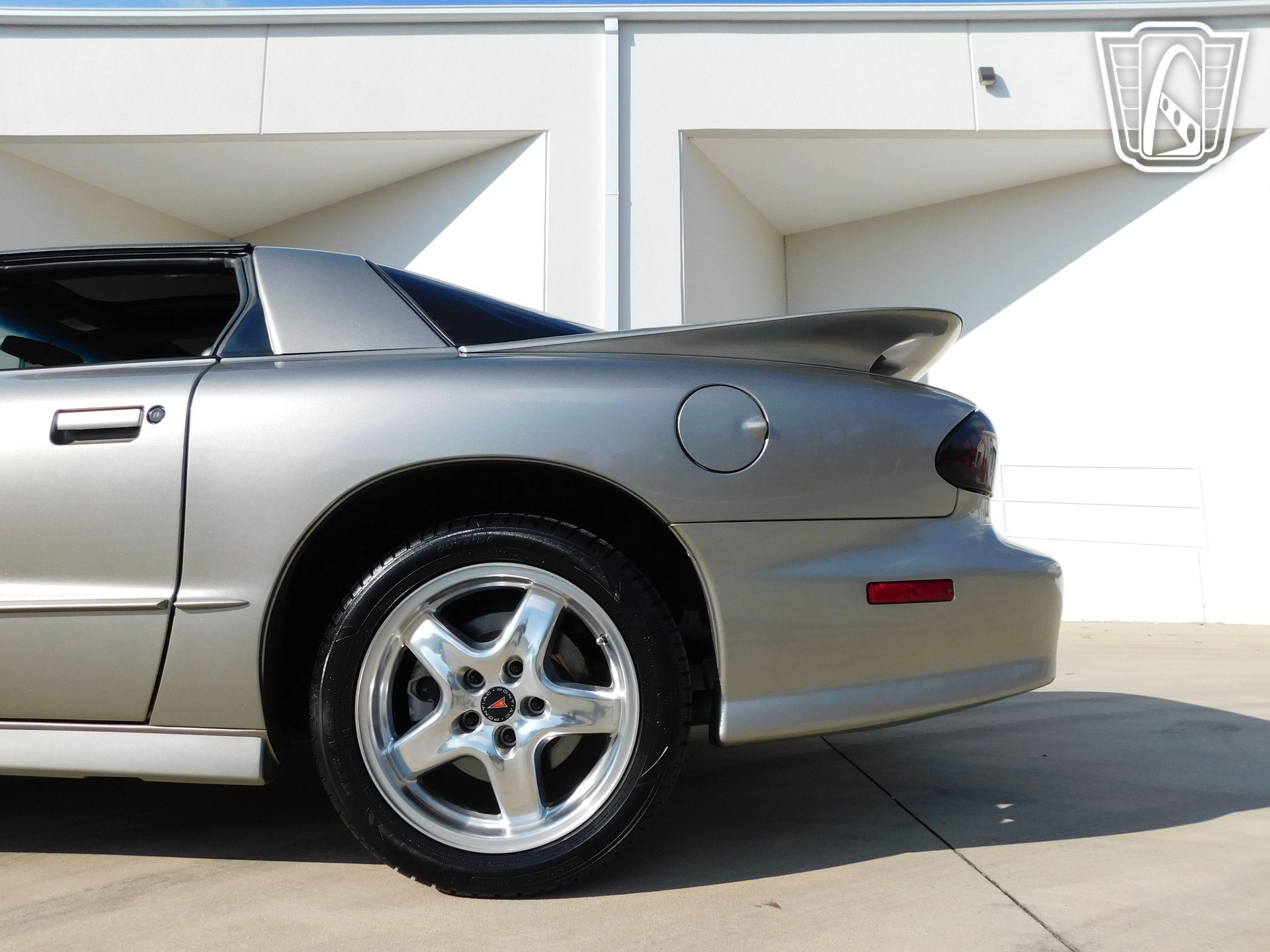 Used 2002 Pontiac Firebird Formula RWD image 15