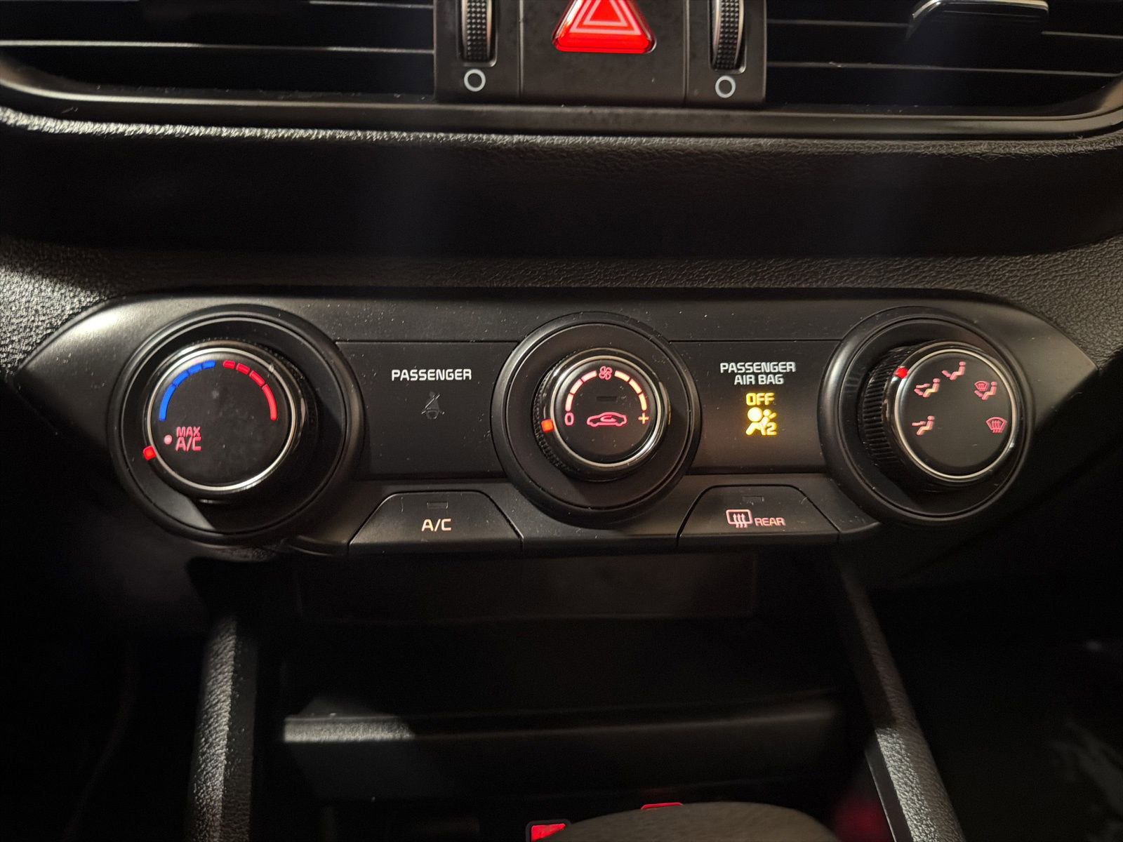 Certified 2024 Kia Forte LXS w/ LXS Technology Package image 18