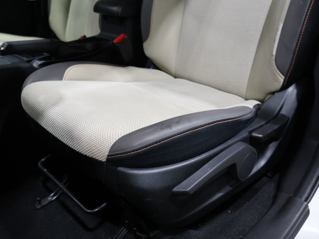 Used 2016 Subaru Crosstrek 2.0i Premium w/ Moonroof Package image 12