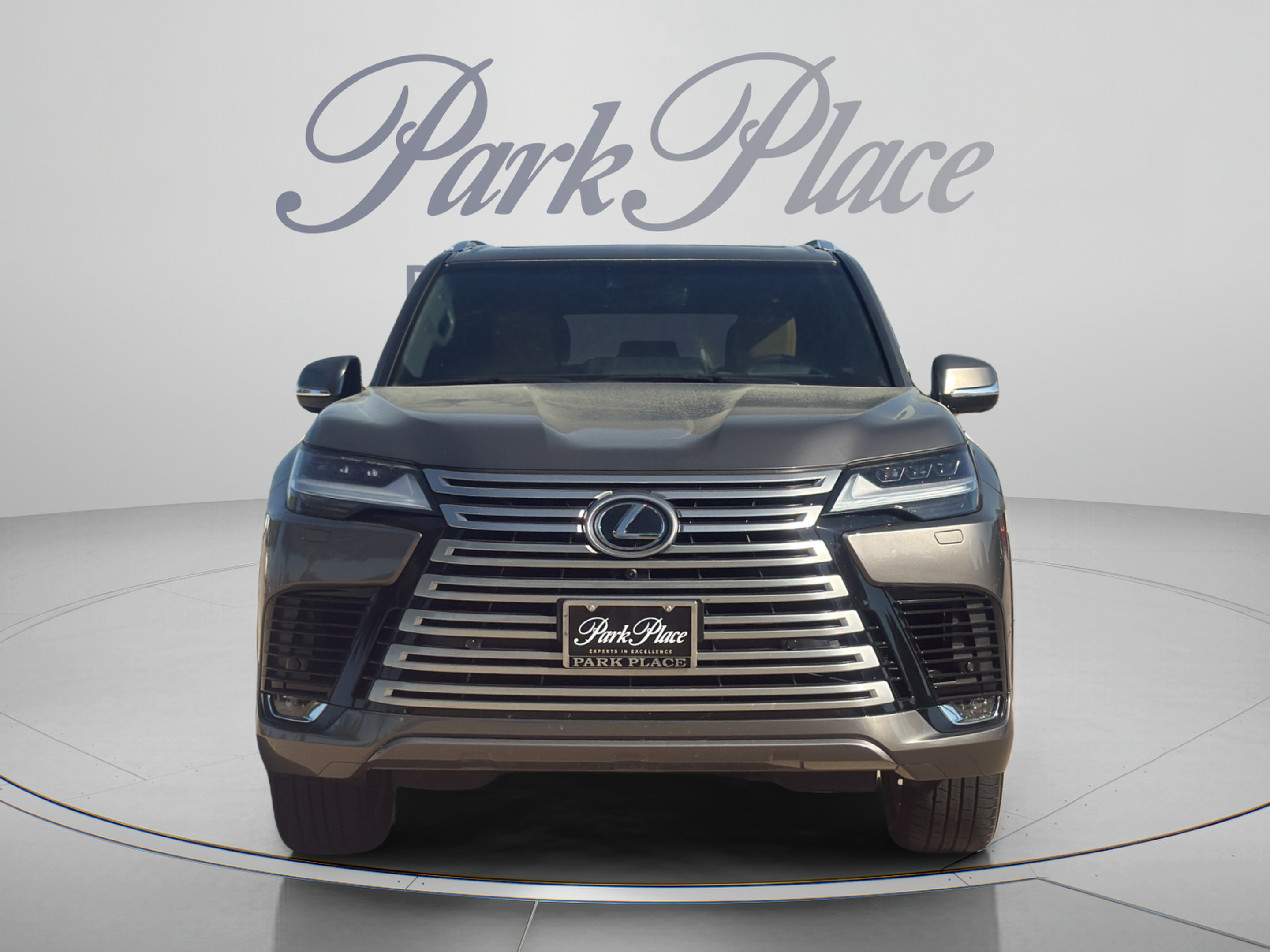 Used 2024 Lexus LX 600 4WD w/ Luxury Package image 8
