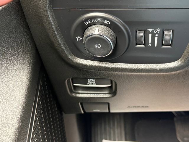 Used 2023 Jeep Grand Cherokee L Limited w/ Luxury Tech Group II AWD/4WD image 19