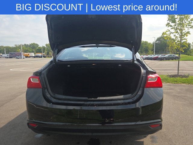 Used 2025 Chevrolet Malibu LT FWD image 12