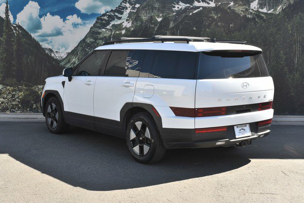 Used 2025 Hyundai Santa Fe SEL image 9