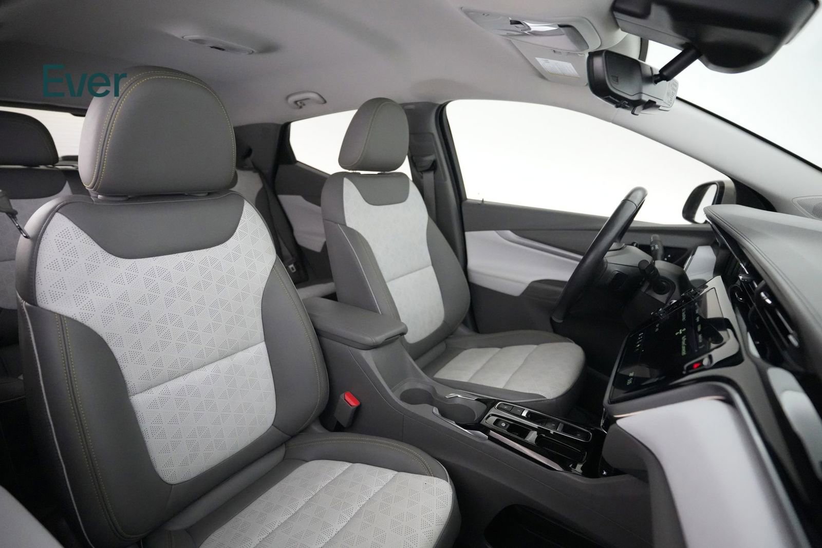 Used 2023 Chevrolet Bolt EUV Premier FWD image 23