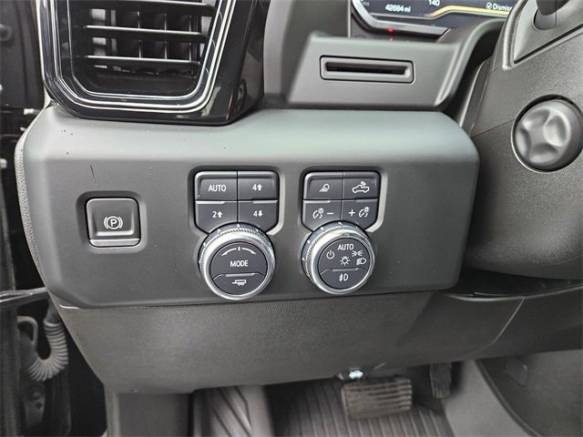 Used 2022 GMC Sierra 1500 AT4 w/ AT4 Preferred Package image 19