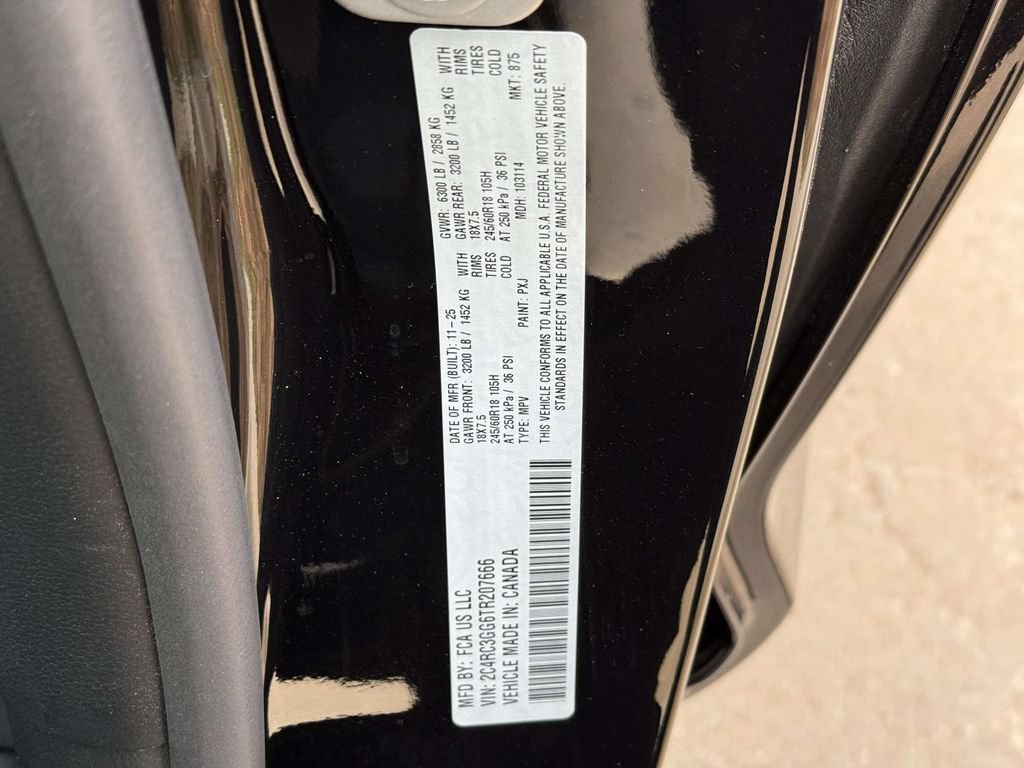 New 2026 Chrysler Pacifica Limited w/ Uconnect Theater Family Group AWD/4WD image 38