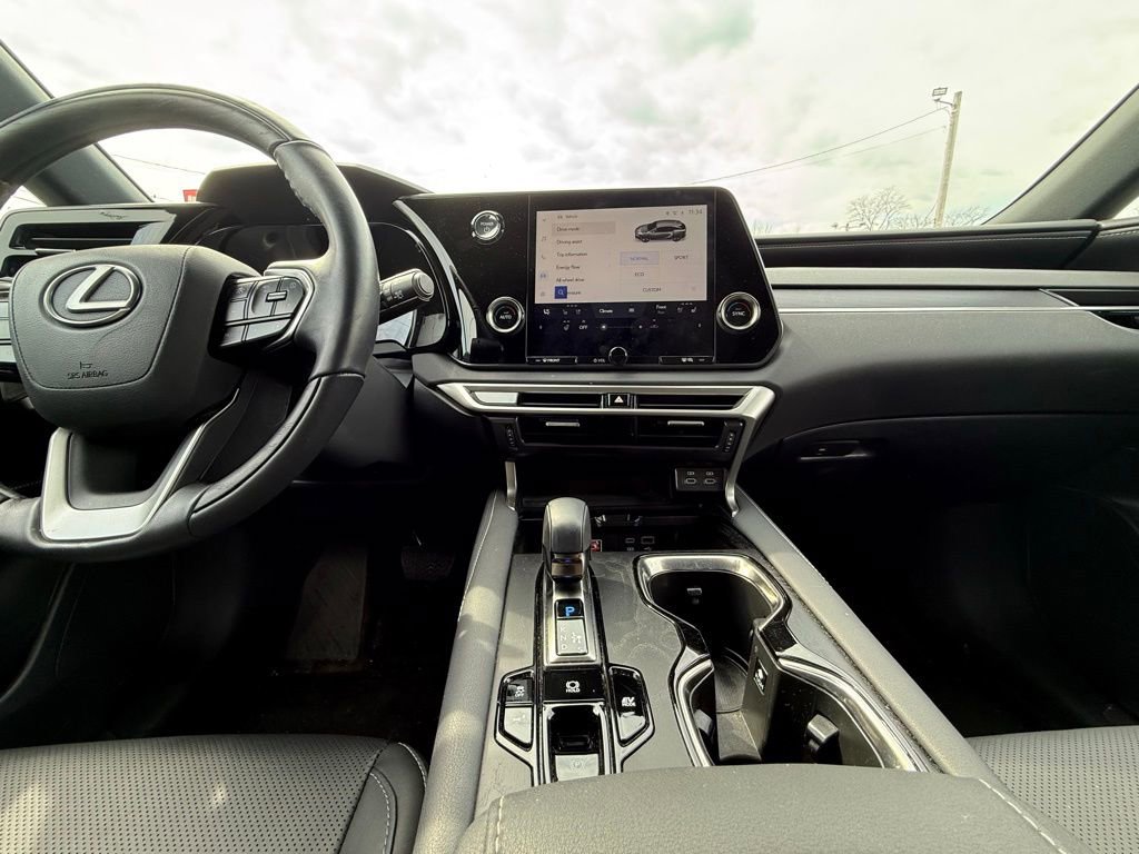 Used 2024 Lexus RX 350h w/ Cold Area Package image 35