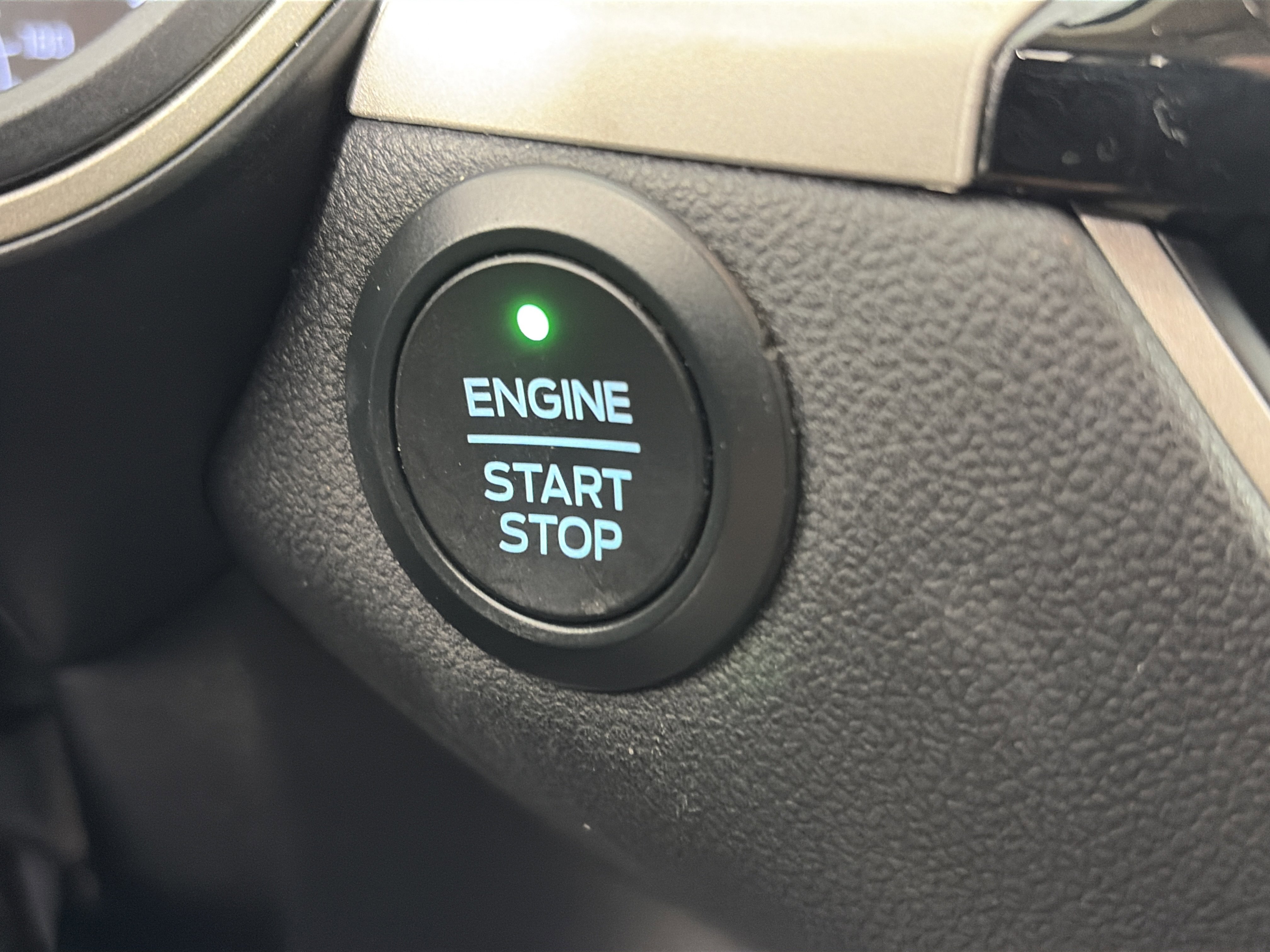 Used 2020 Ford Escape SE AWD/4WD image 30