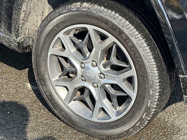 Certified 2019 Jeep Grand Cherokee Overland image 7