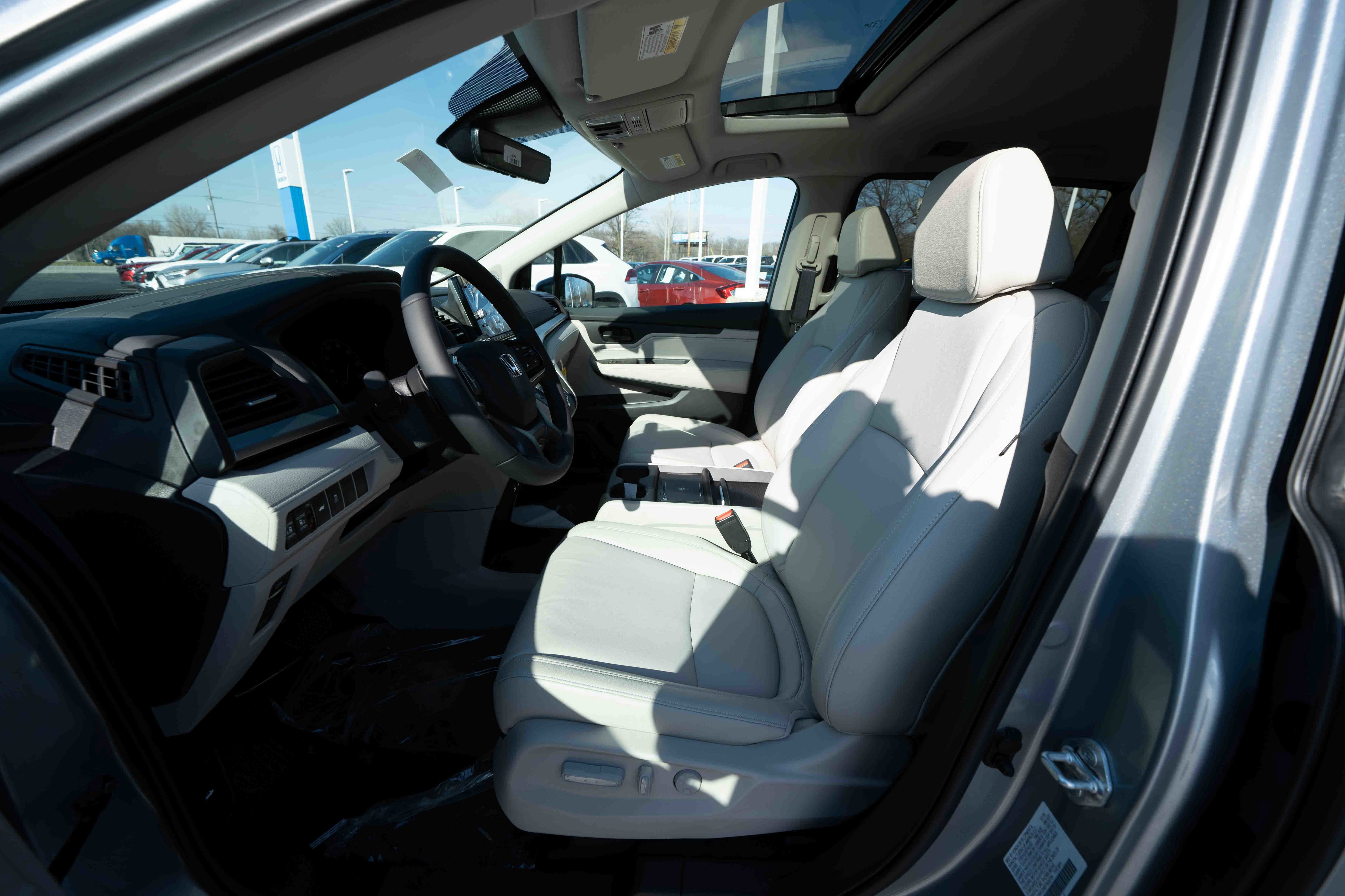 New 2026 Honda Odyssey EX-L image 9