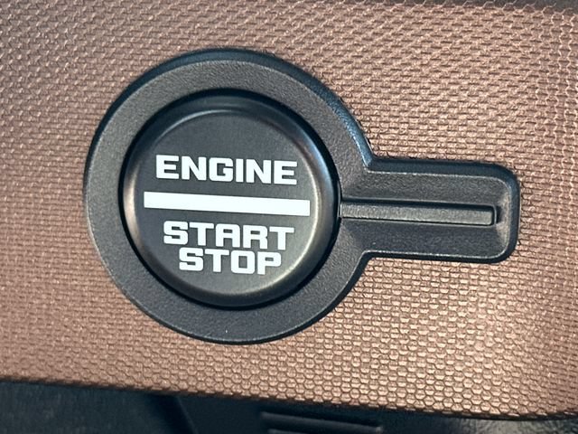 Used 2023 Ford Bronco Heritage Edition AWD/4WD image 37