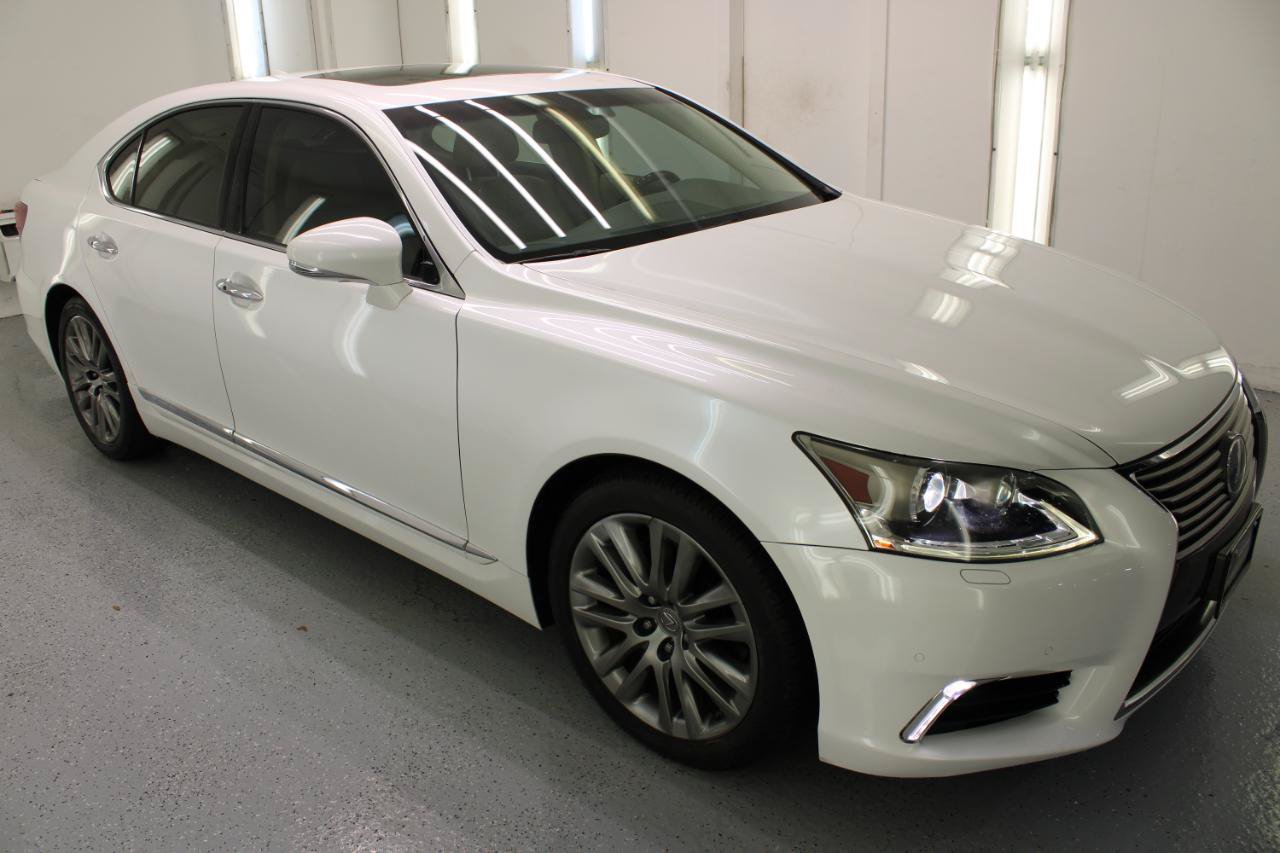Used 2016 Lexus LS 460 w/ Comfort Package RWD image 12