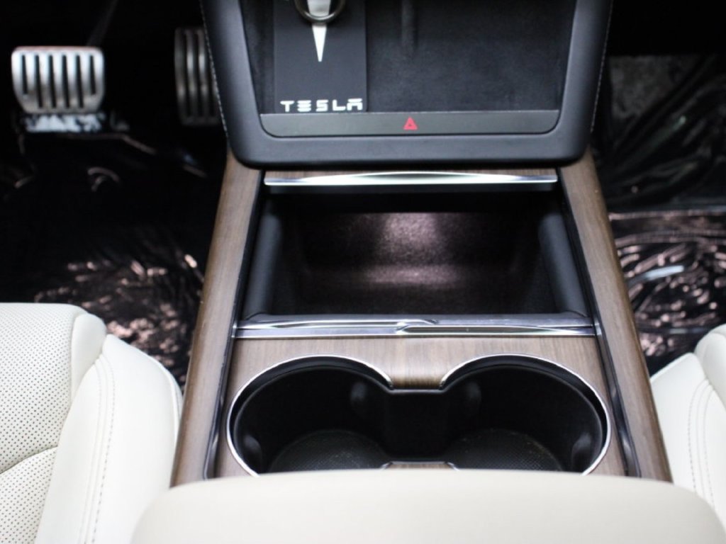 Used 2022 Tesla Model X AWD/4WD image 17