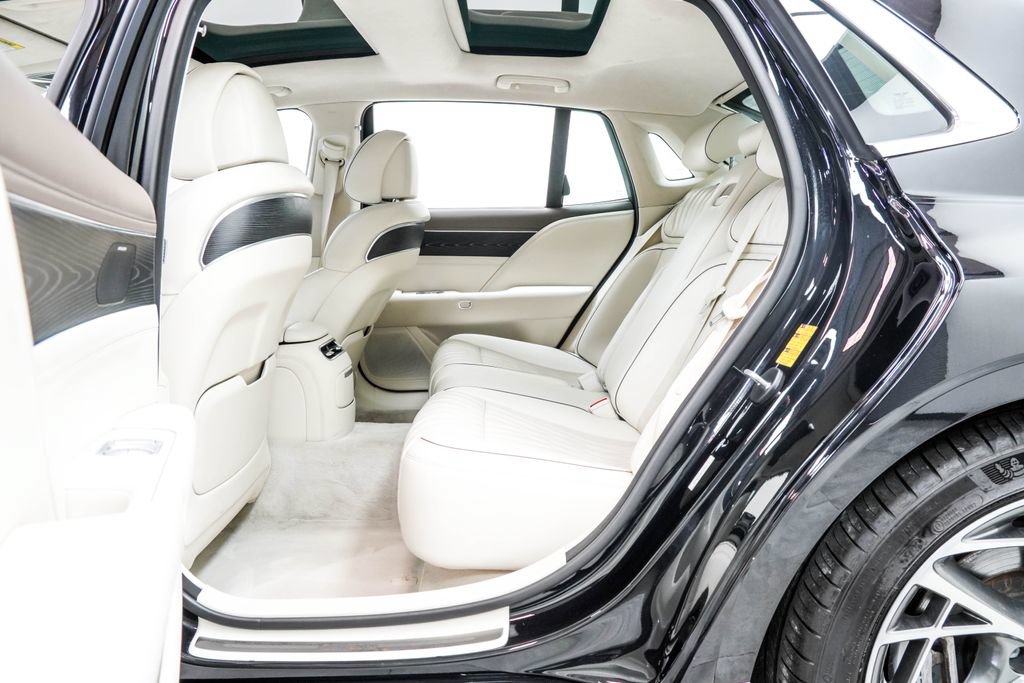 Used 2023 Genesis G90 3.5T AWD/4WD image 18