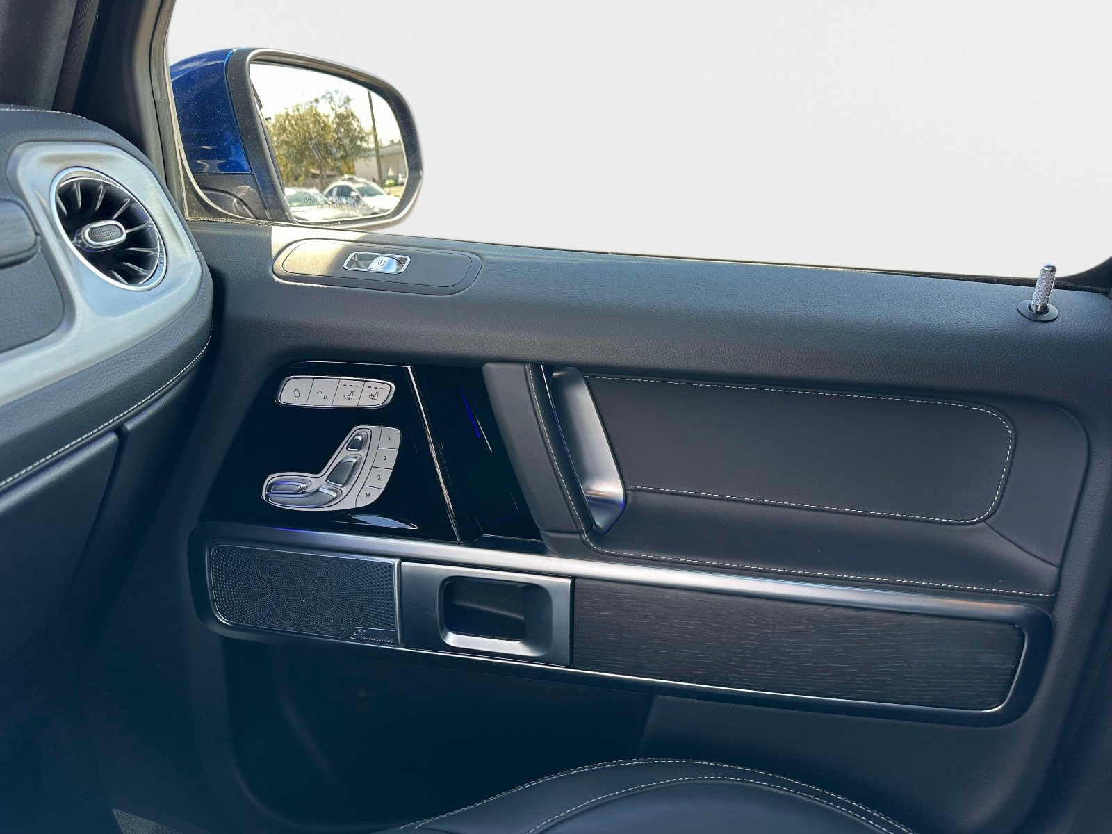 Certified 2025 Mercedes-Benz G 63 AMG 4MATIC image 26